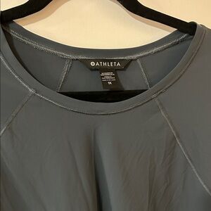 Athleta Women's Long Sleeve Top in Gray